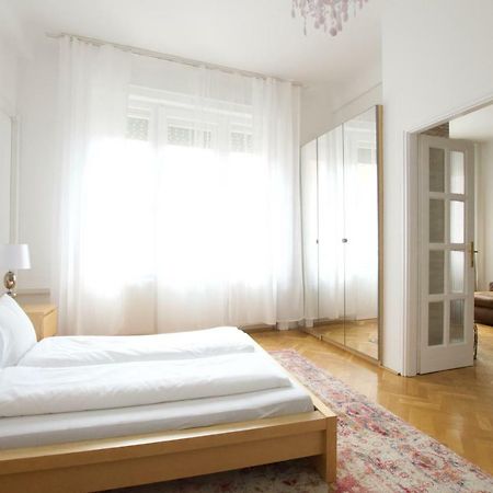 Standard Apartment By Hi5 - Madach Imre 1 Βουδαπέστη Εξωτερικό φωτογραφία