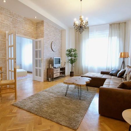 Standard Apartment By Hi5 - Madach Imre 1 Βουδαπέστη Εξωτερικό φωτογραφία
