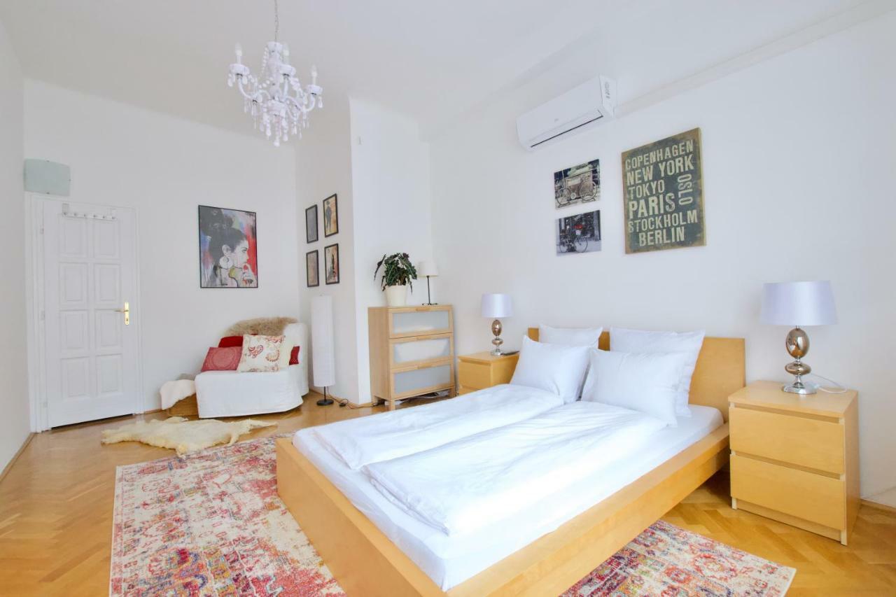 Standard Apartment By Hi5 - Madach Imre 1 Βουδαπέστη Εξωτερικό φωτογραφία