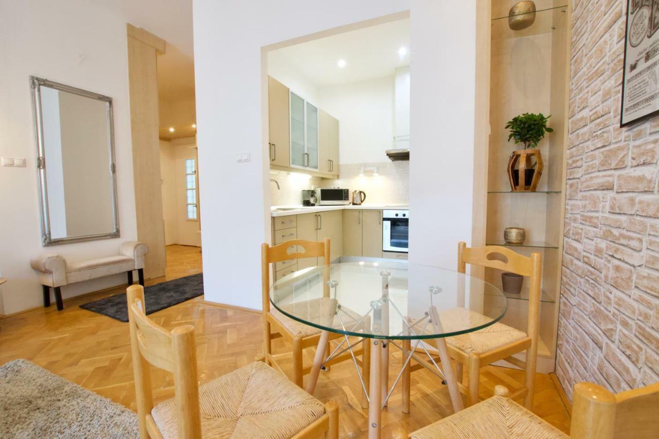 Standard Apartment By Hi5 - Madach Imre 1 Βουδαπέστη Εξωτερικό φωτογραφία